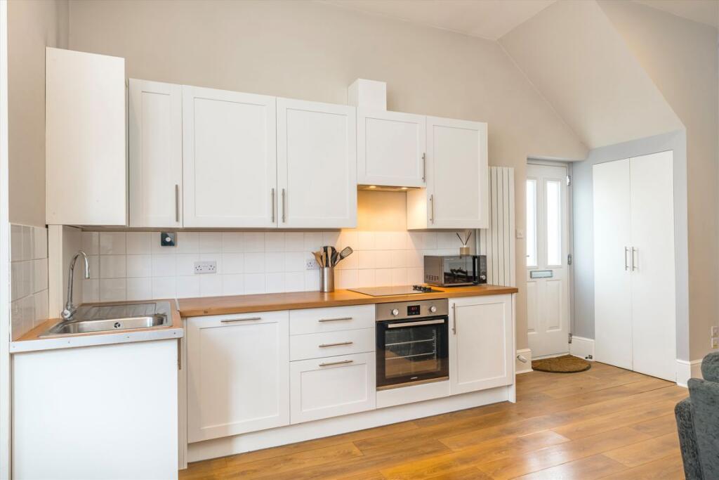 Main image of property: Hestercombe Avenue, London