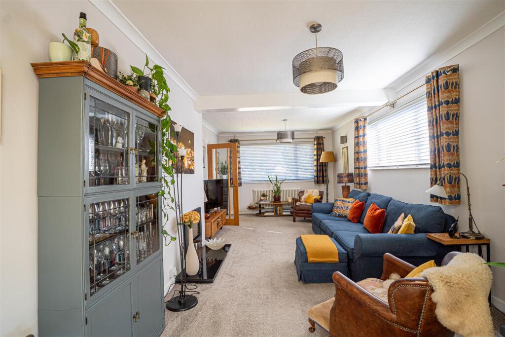 House in Hastings, St Helen's - More