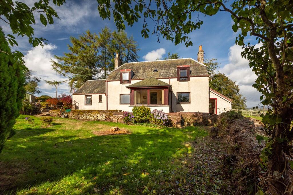 House in Perth - View 4