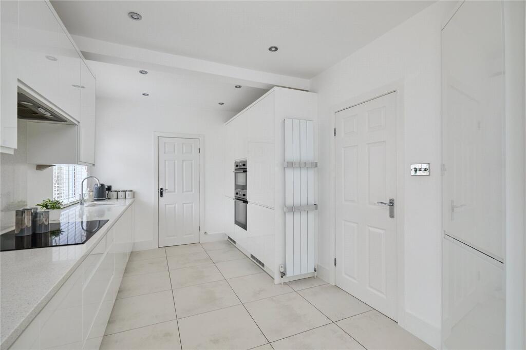 Baxter Wood, Cross Hills, BD20 photo 5