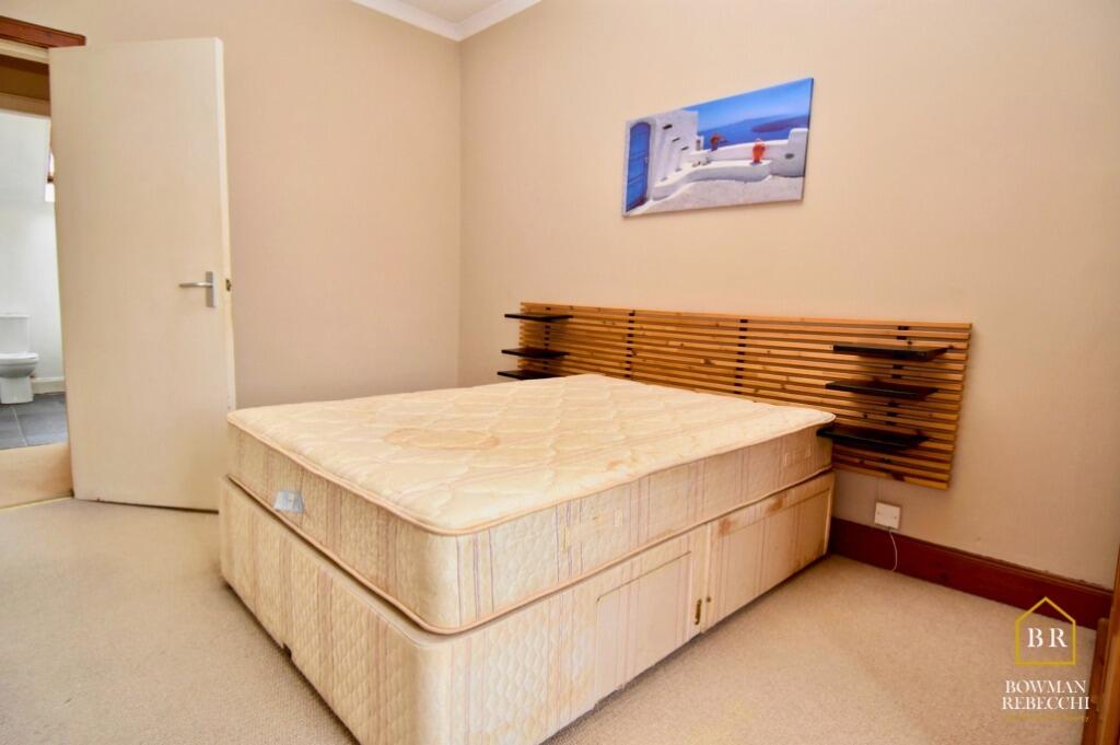 Apartment in Paisley - More