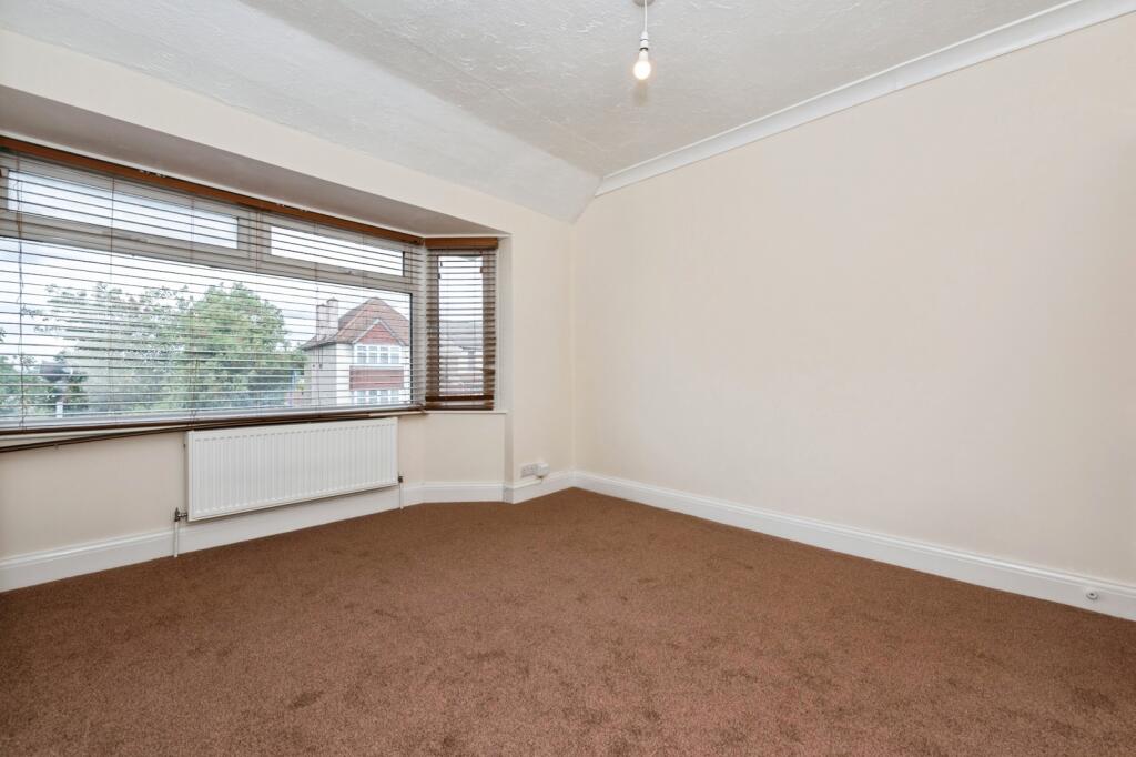 Apartment in Dartford - View 5