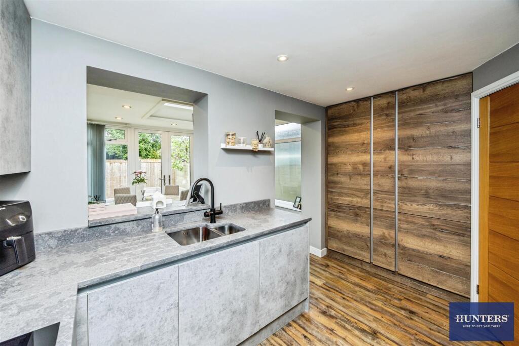 Oliver Meadows Elland, HX5 9HA photo 5
