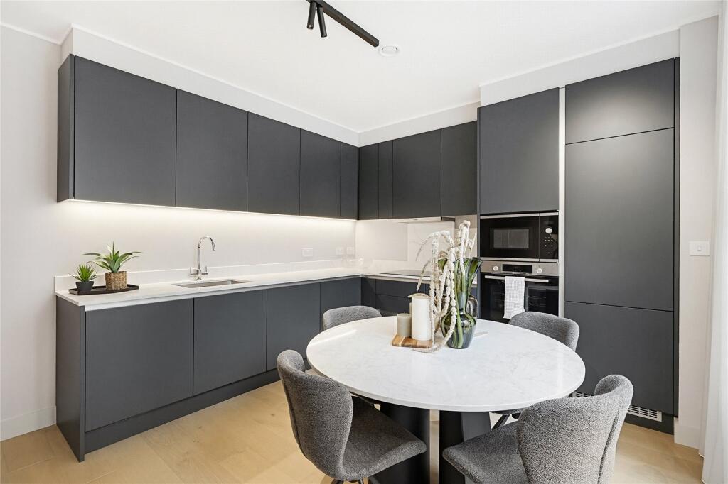 2 bedroom duplex for rent