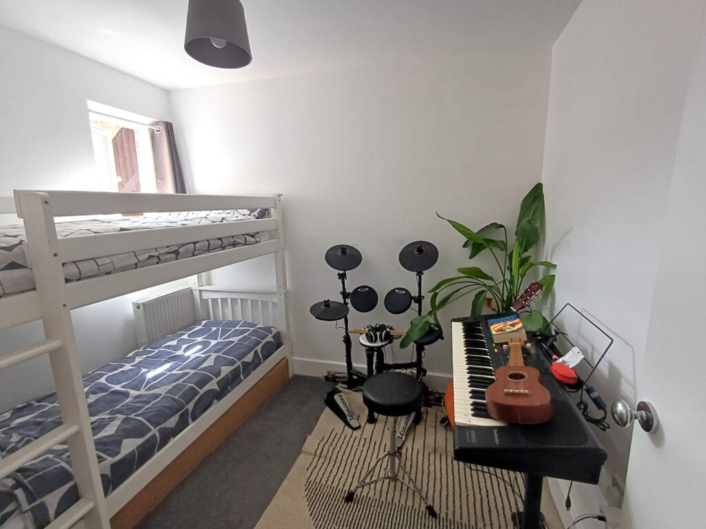 Apartment in Canterbury - View 5