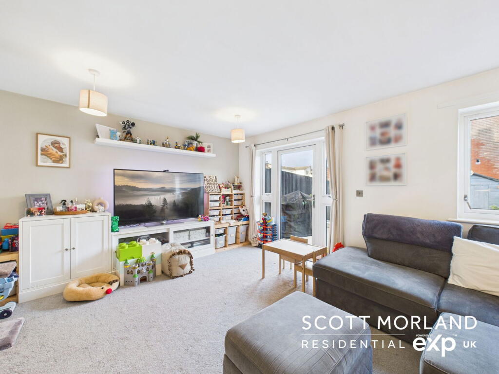 House in Basingstoke and Deane, Basingstoke - View 3