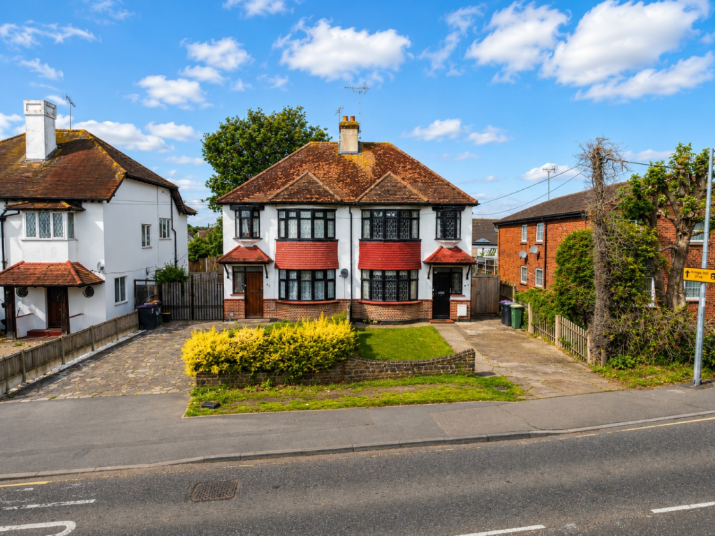 Main image of property: Ashingdon Road, Rochford, Essex