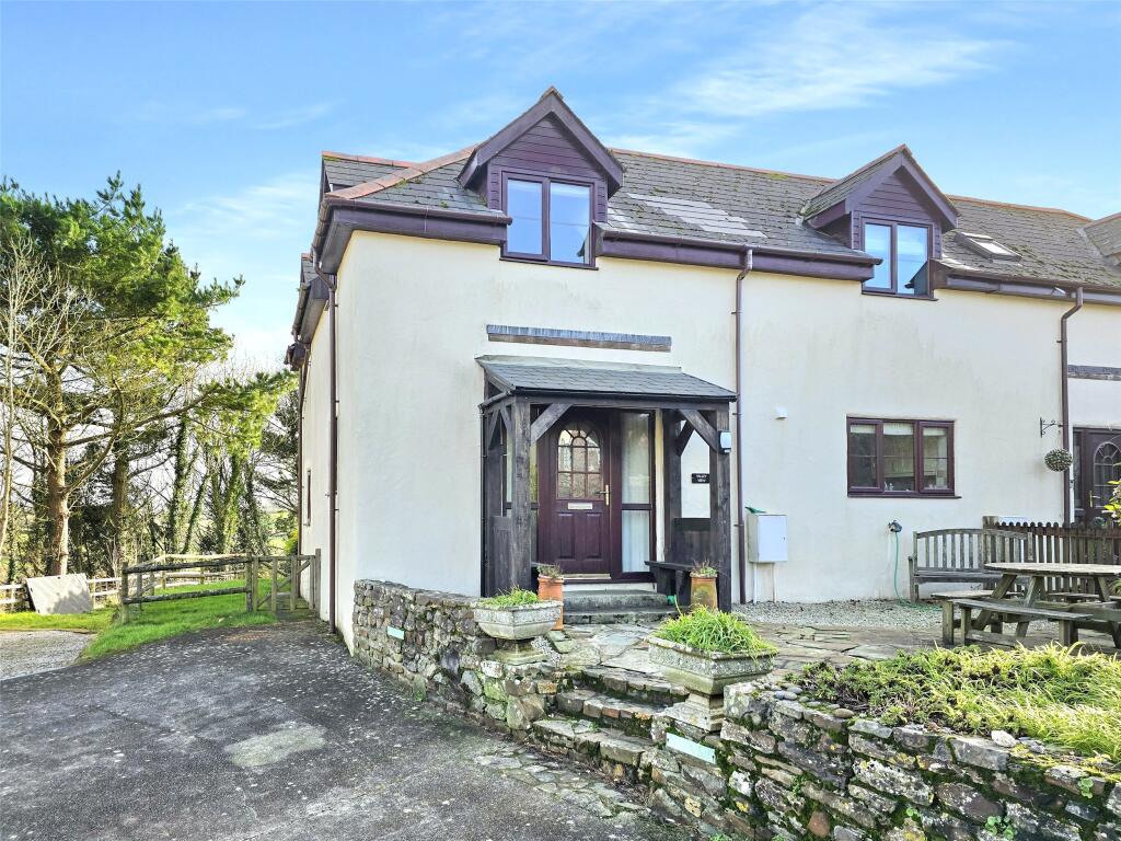 3-bed semi-detached on Poughill, Bude, Cornwall, EX23, £225,000