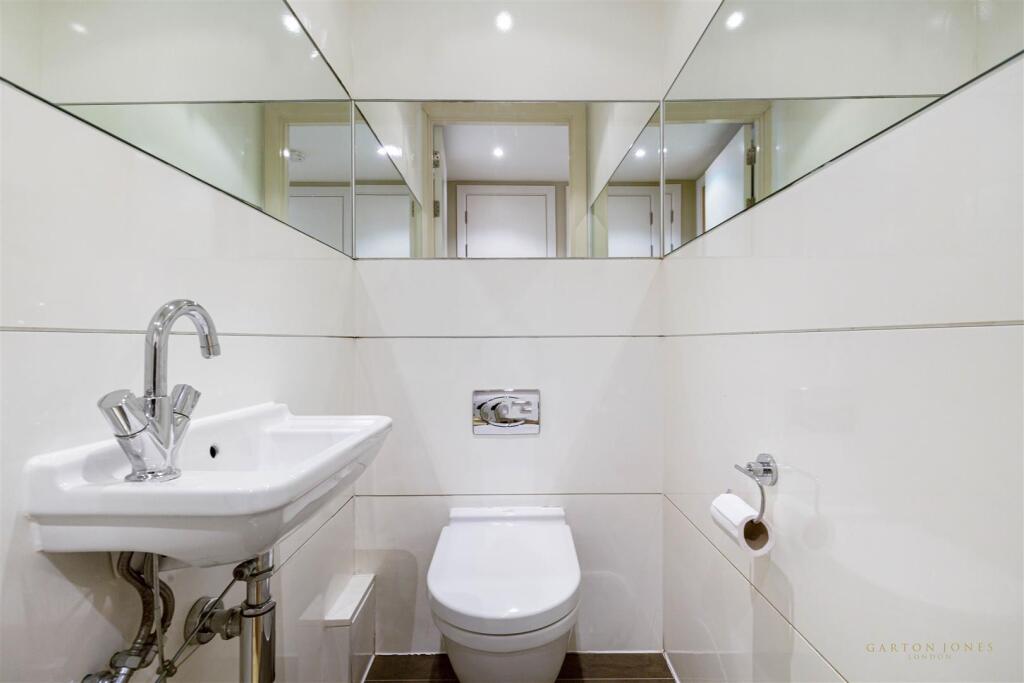 Apartment in London, Grosvenor Waterside, Pimlico - View 3