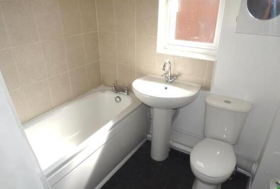 Apartment in Watford - View 2