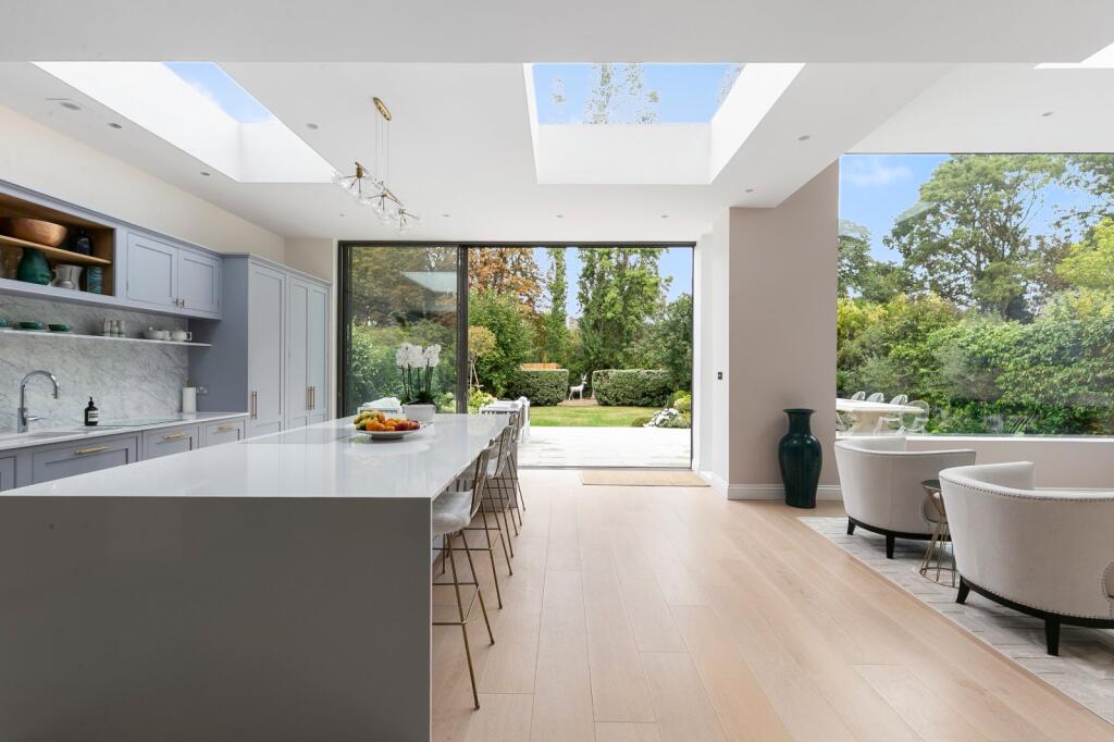 House in London - View 5