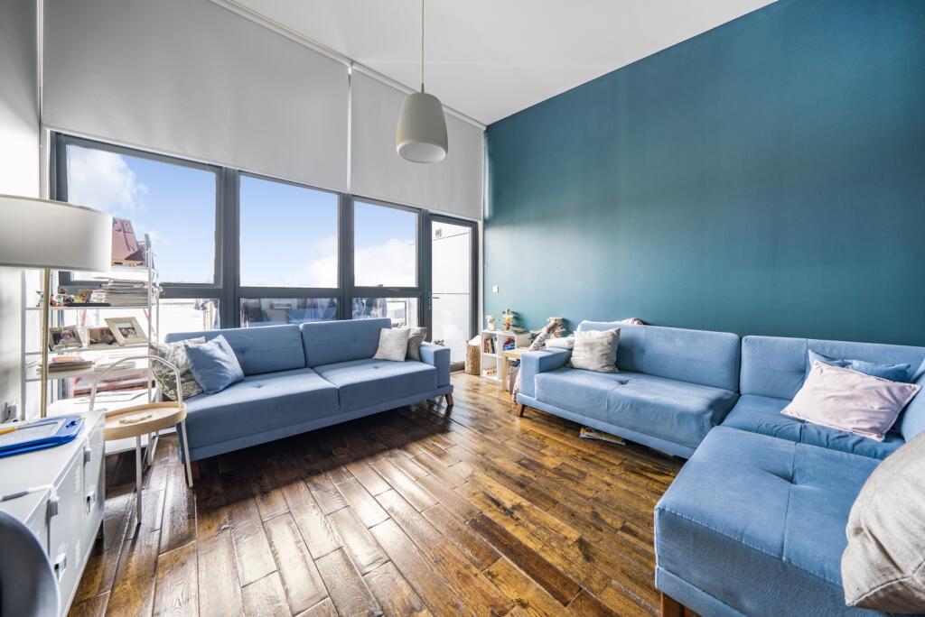 Main image of property: Lynton Road London SE1