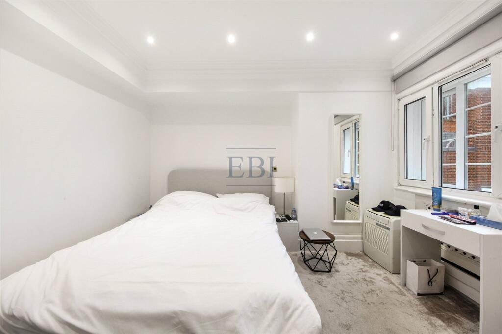 Apartment in London, Knightsbridge - View 5