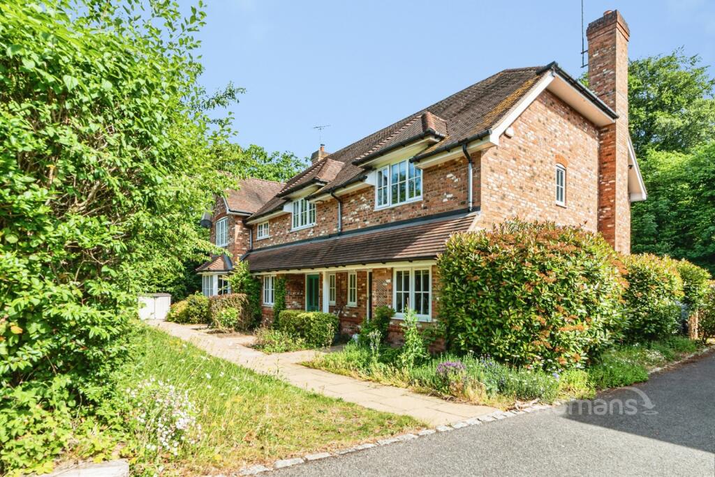 Main image of property: Shiplake Bottom, Peppard Common, Henley-on-Thames, RG9