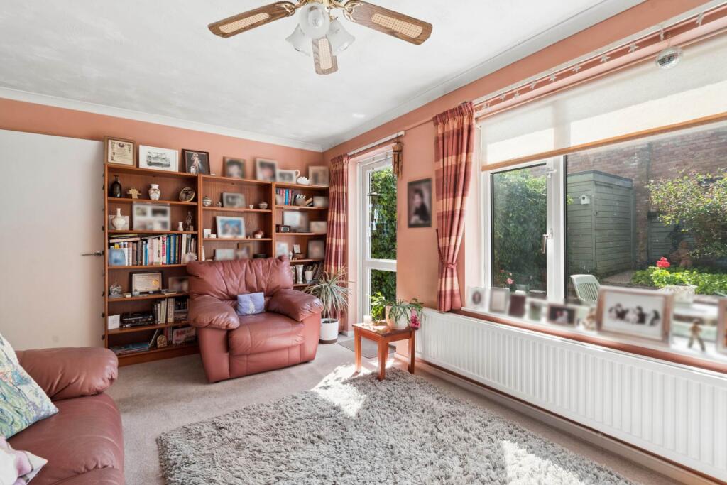 Rosebery Way, Tring photo 4