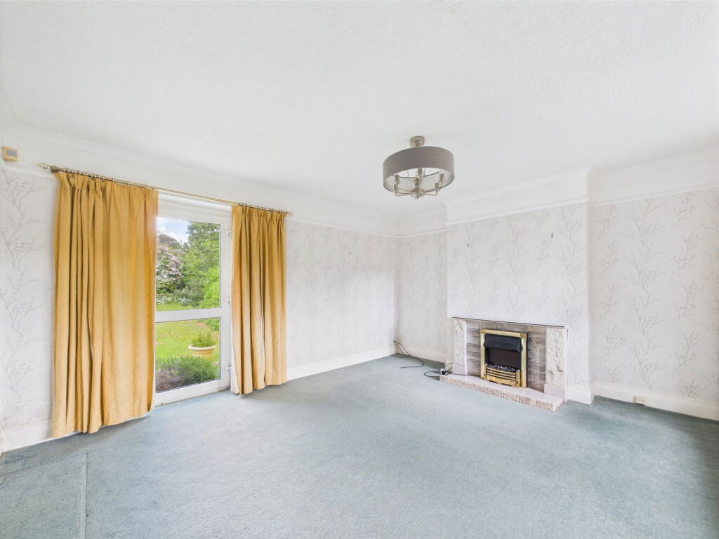 Lime Tree Avenue, Findon Valley, Worthing BN14 0DL photo 3