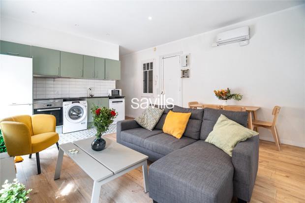 Main image of property: Flat For Sale In Gracia, Gracia, Barcelona