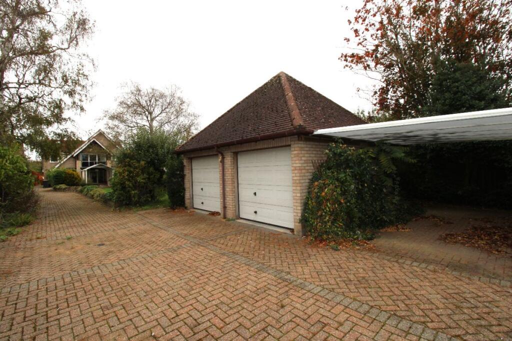 Orchard Lane, Harrold photo 4