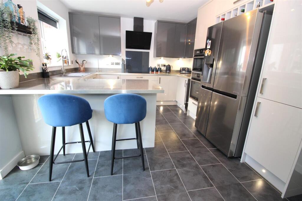 Saltcote Way, Bedford photo 4