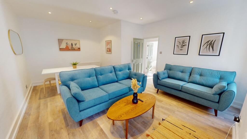 Main image of property: Flat 5, 53, Osborne Road NE2 2AH