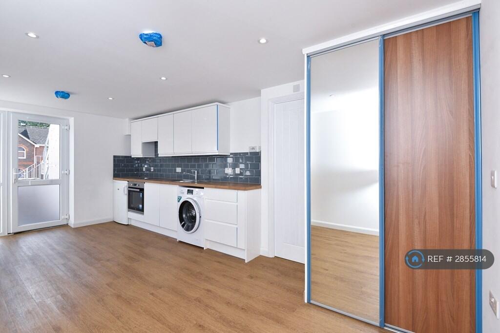 Main image of property: High Street, Crowthorne, RG45