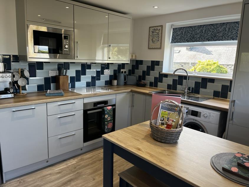 House in Coed Ystumgwern, Dyffryn Ardudwy - More
