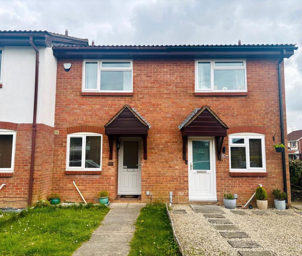 Main image of property: Walker Gardens, Grange Park, Hedge End, SO30