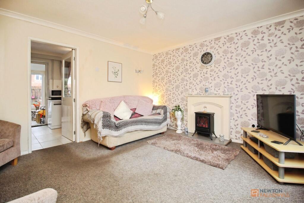 Cranmer Drive, Syston, LE7 photo 2