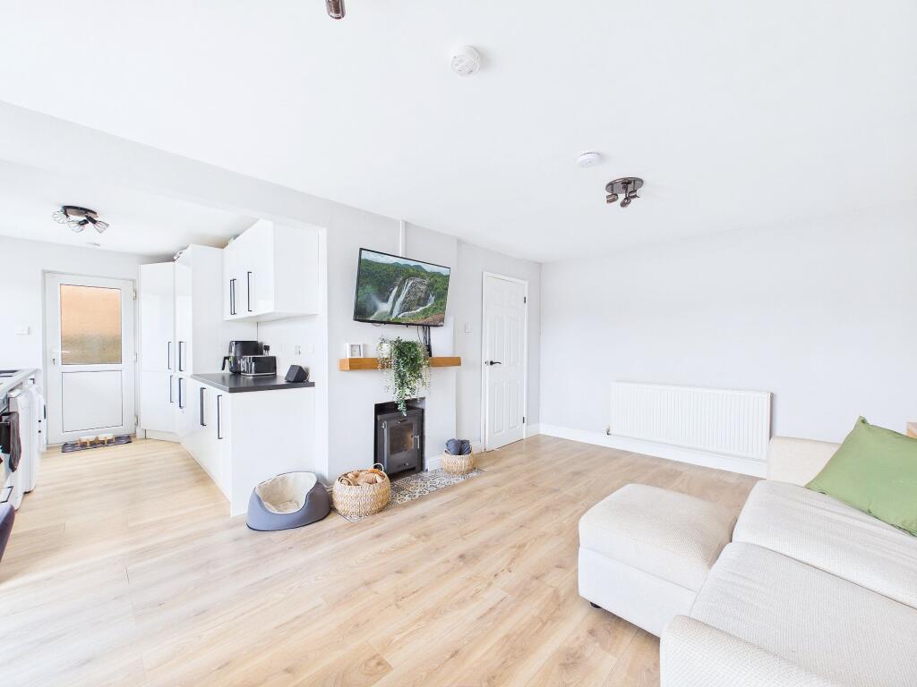House in Peterborough - View 5