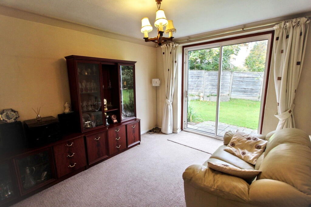 St. Martins Avenue, Heaton Norris SK4 2JF photo 4