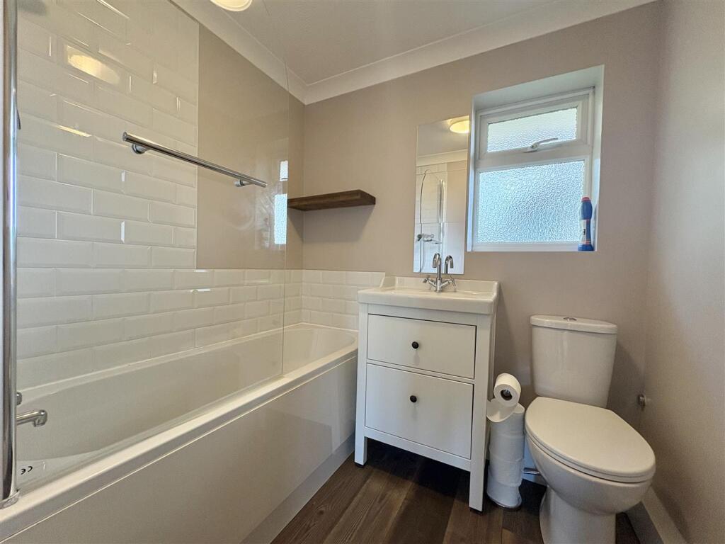 Apartment in Tonbridge - More