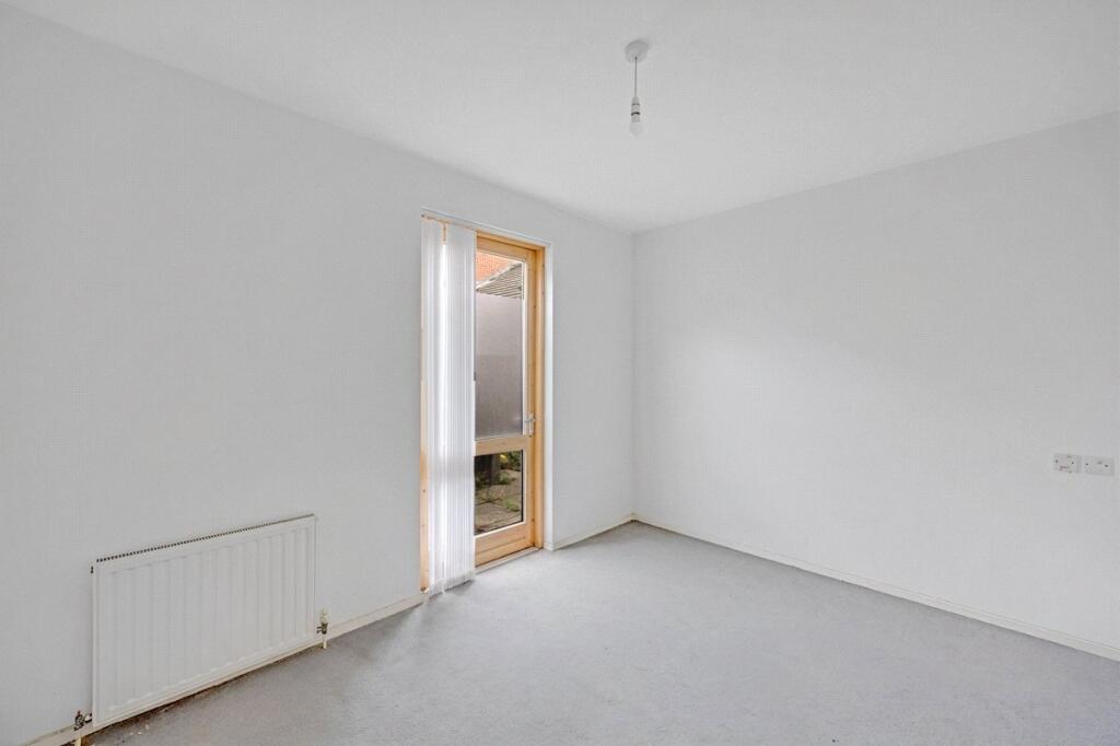 Apartment in London, Britannia Village, Silvertown - More