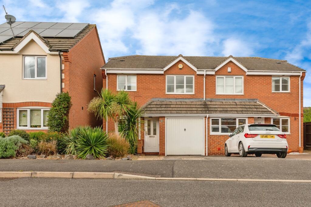 Main image of property: Kestrel Drive, Bingham, Nottinghamshire, NG13