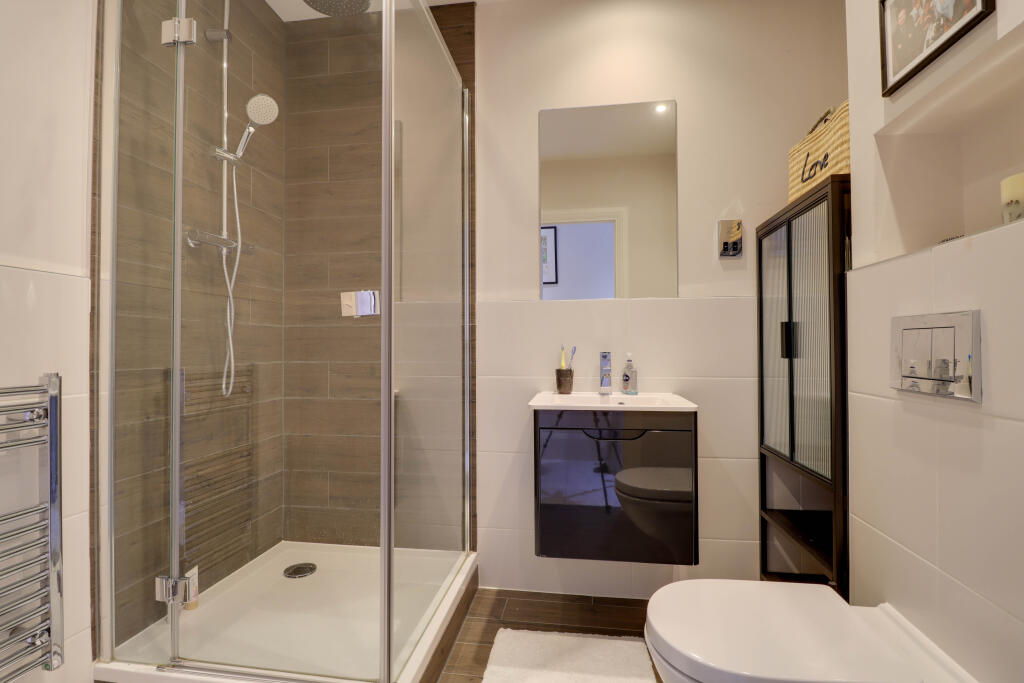 Additional image 8 of Old Post House, Harpenden, Hertfordshire, AL5