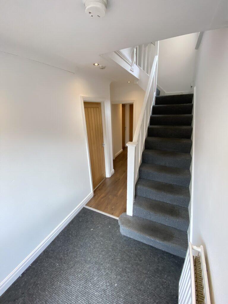 7 bedroom semi-detached house for rent