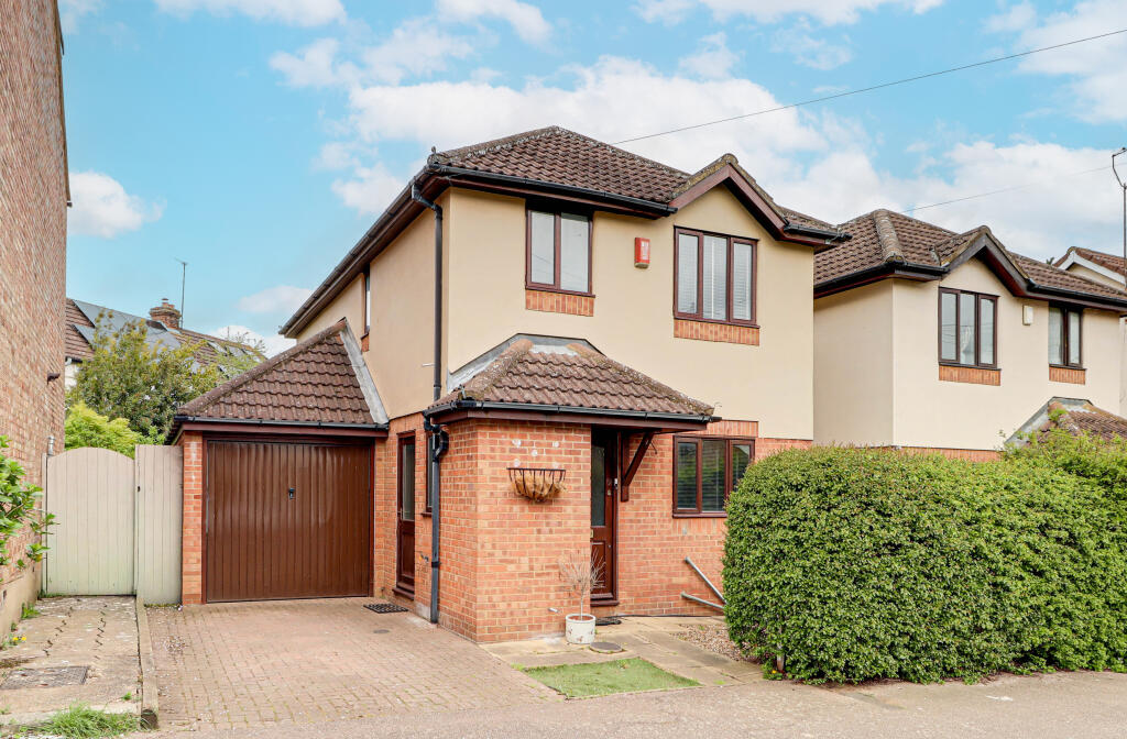 Main image of property: Coleswood Road, Harpenden, Hertfordshire, AL5