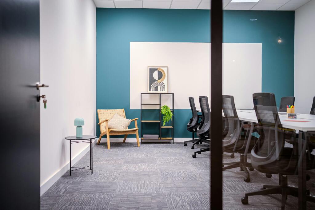 Suite 4.jpg
