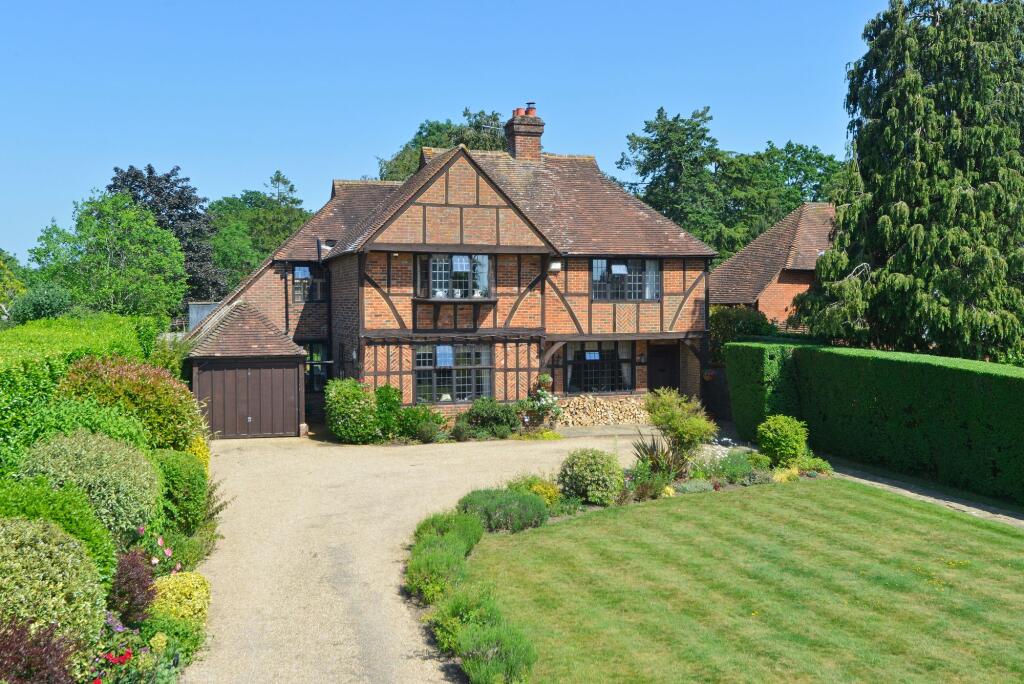 Main image of property: The Common, Cranleigh, GU6