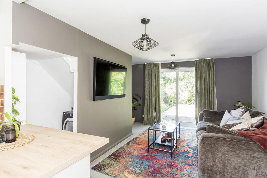House in Harborough, Leicestershire - More