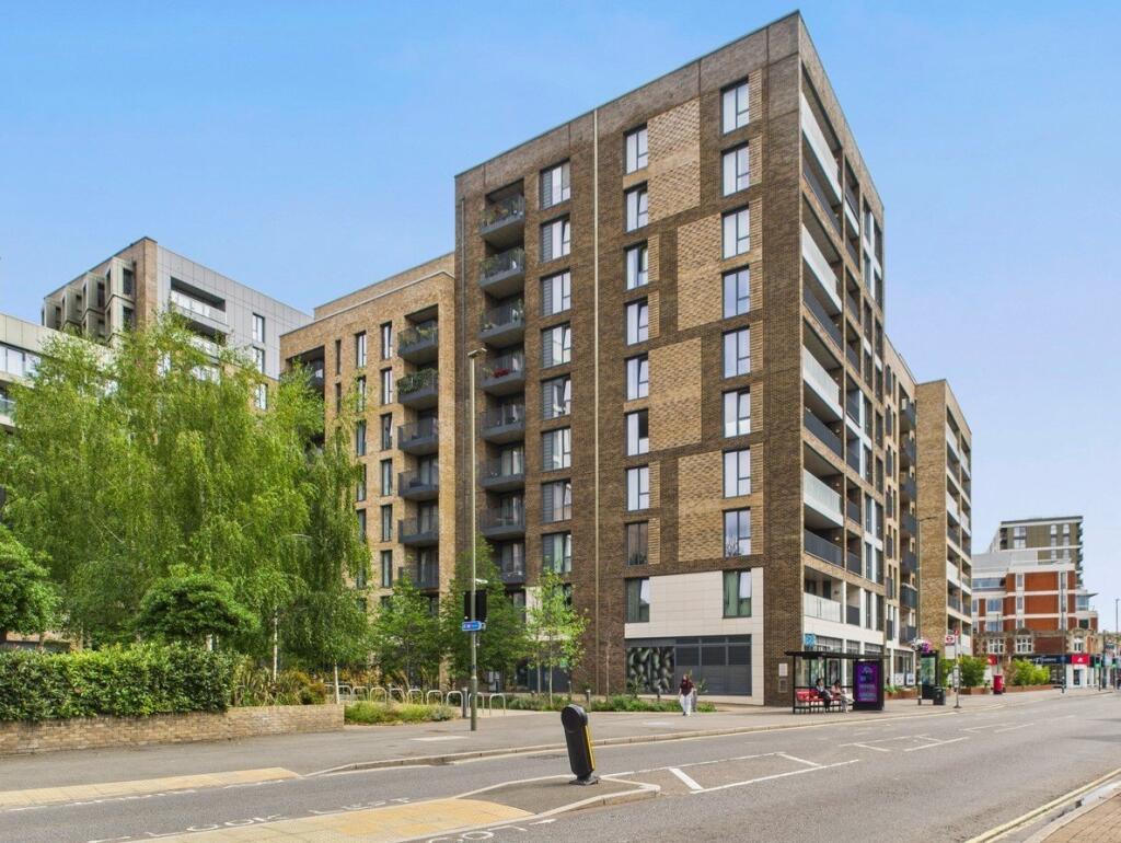 Main image of property: High Street, Staines-upon-Thames, Surrey, TW18