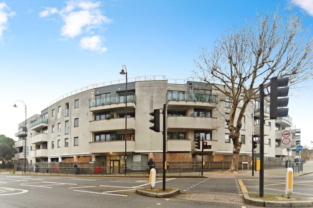 215 Mitcham Road, London, SW17 photo 3