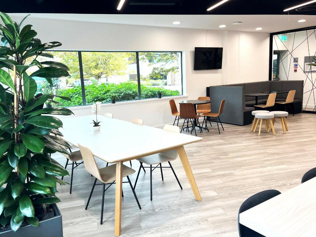 Main image of property: 2530 Aztec West, The Quadrant, Almondsbury, BS32 4AW