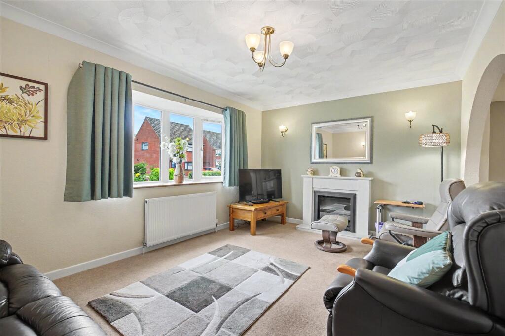 House in South Norfolk, Poringland - View 4