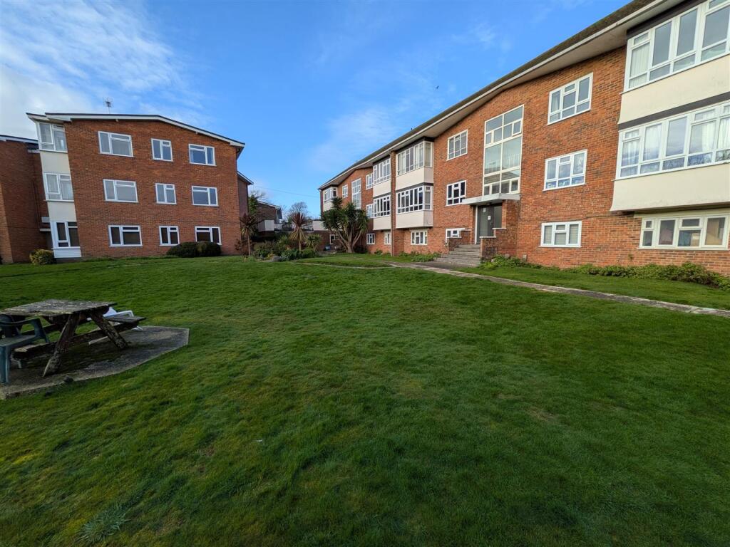 Apartment in Arun, Felpham - View 4