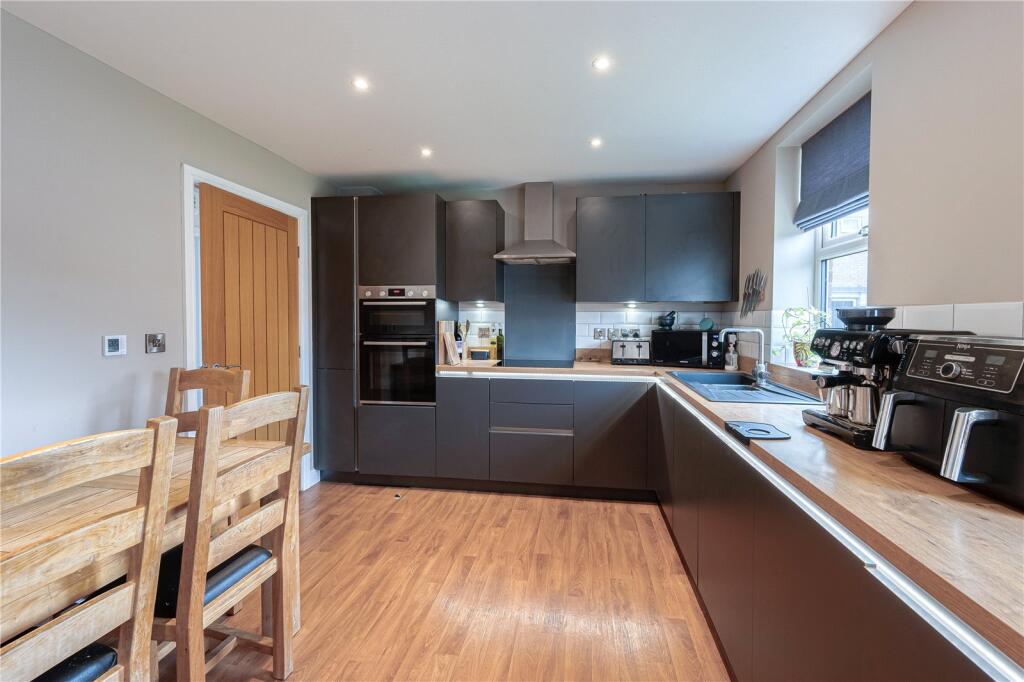 House in North Kesteven, Heckington - View 3