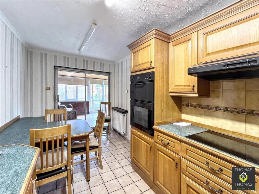 House in Stroud, Hardwicke Green, Hardwicke - View 4