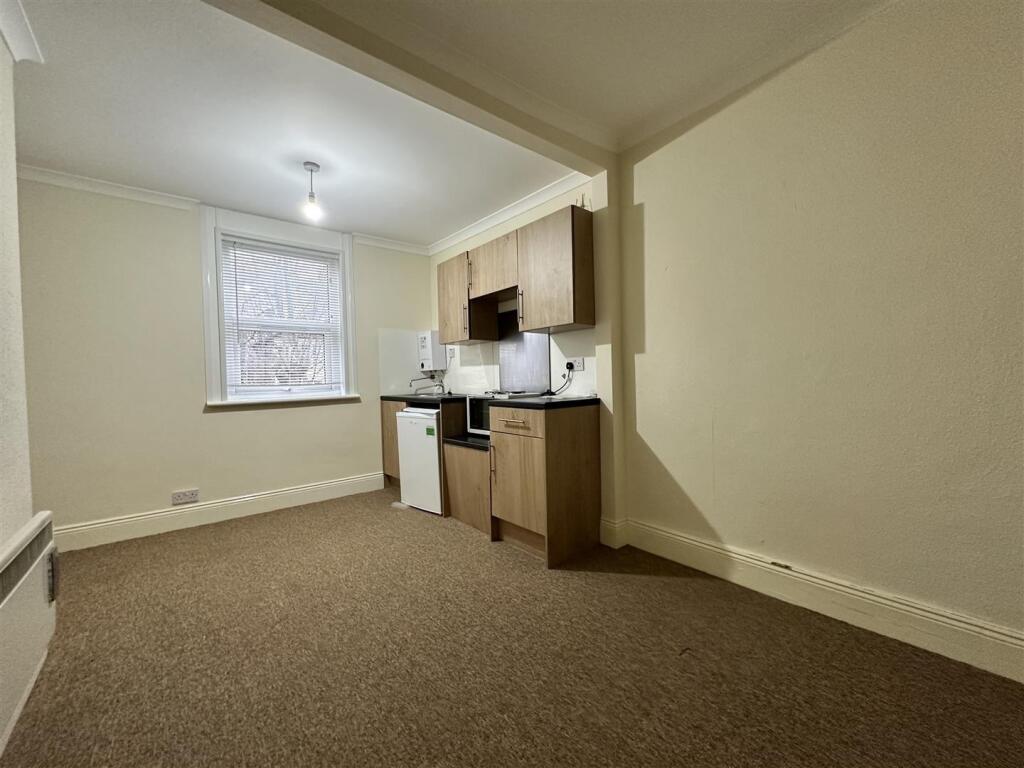 Main image of property: Cranbrook Road, Bristol, BS6