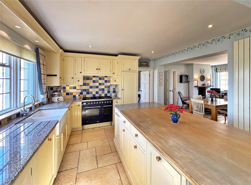 House in Bath, Hardington Mandeville - More