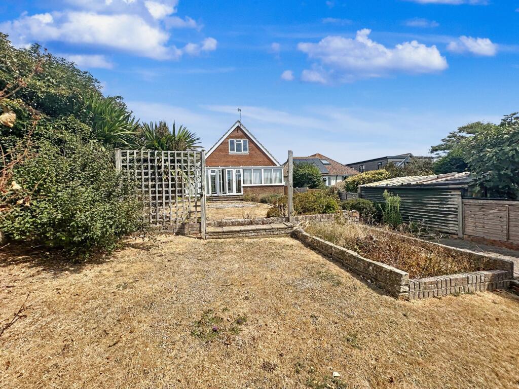 Springfield Avenue, Telscombe Cliffs, BN10 7AR photo 4