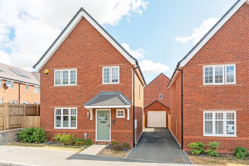 Main image of property: Daffodil Close, Eden Park, Rugby, Warwickshire, CV21 1WD